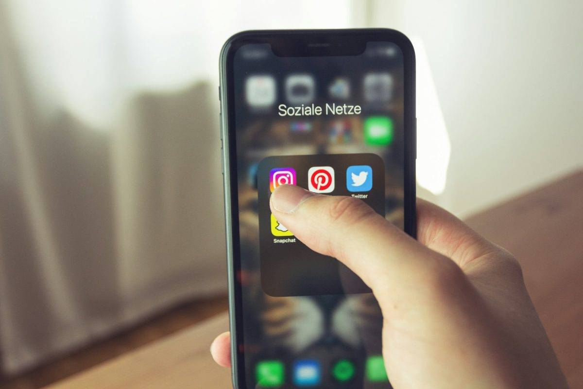 CRM для Instagram: как не терять заявки из Direct и быстрее обрабатывать заказы
